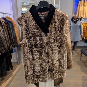 Women's Sheared Beaver Fur Vest  Ultra Soft Feel with Black Trim Animal Print